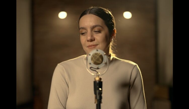 Valeria Castro compone e interpreta el tema principal de la película ‘EL 47’